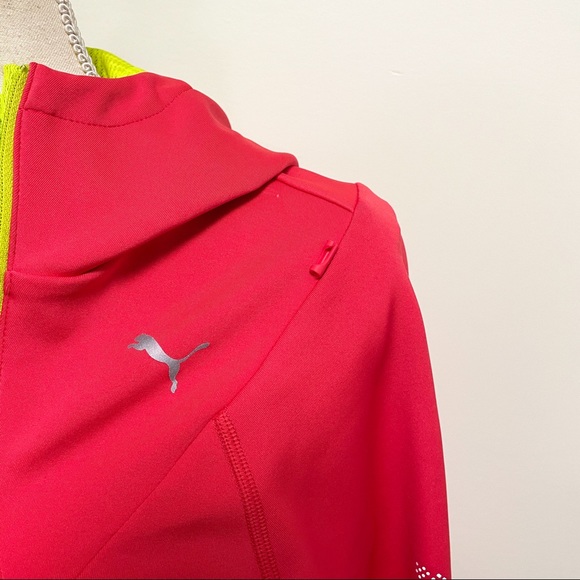 Puma Geranium Punch Windblock Hooded Soft Shell - Picture 10 of 13